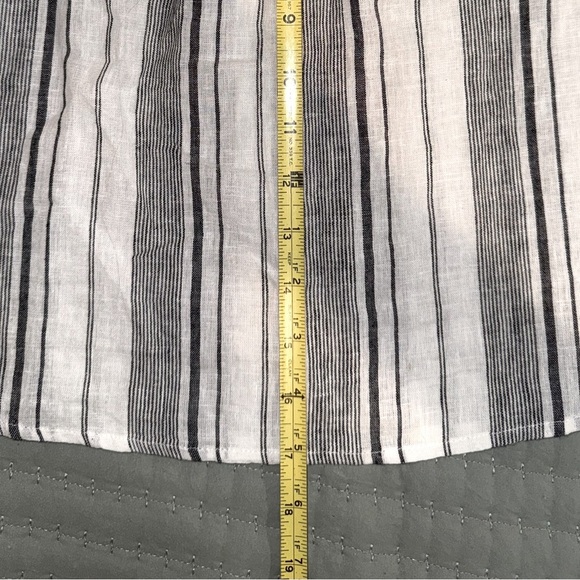 Saks Fifth Avenue Black grey and White Striped off the shoulder Blouse. Size M - Picture 9 of 9